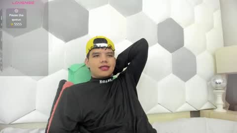 Axel Forte online show from October 29, 2025, 1:35 pm