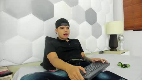 Snapshot of axel_forte chatting on February 10, 2026, 1:04 pm Axel Forte online show from February 10, 2026, 1:04 pm