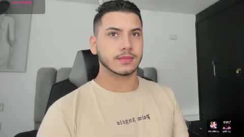 Snapshot of axel_grey_ chatting on July 12, 2026, 12:40 pm axel_grey_ online show from July 12, 2026, 12:40 pm