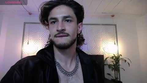 Axel  online show from April 29, 2026, 2:43 pm
