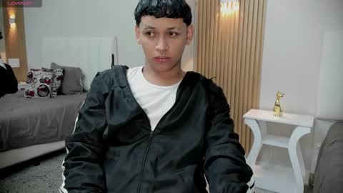 Alex online show from November 18, 2025, 1:00 am