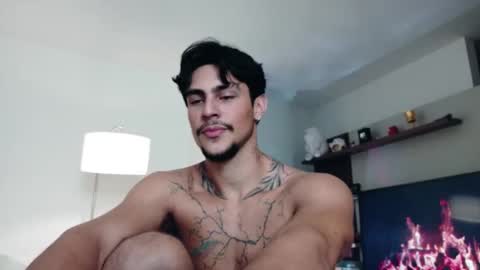 axelblack7 online show from May 15, 2026, 8:32 am