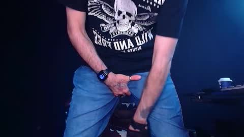 AxelColton online show from November 26, 2025, 6:14 am