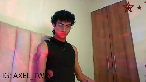 Axel  online show from November 16, 2025, 2:06 am