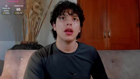 Axel Raven online show from October 9, 2025, 7:45 pm