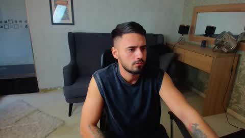 AxelWaylon online show from October 16, 2025, 10:27 am