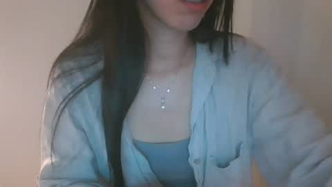 axue online show from July 17, 2026, 9:41 pm
