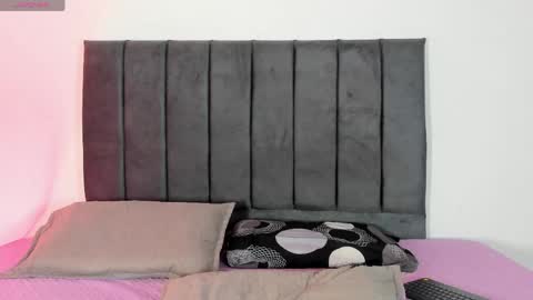 Axxxel  online show from April 14, 2026, 3:01 am