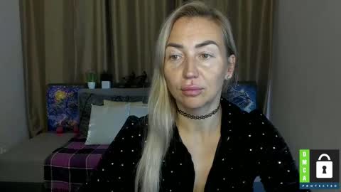 Jully online show from September 21, 2025, 5:25 pm