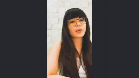 Aya Moon online show from April 10, 2026, 6:45 pm