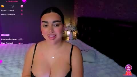  Ayla Demir  online show from December 4, 2025, 10:51 pm