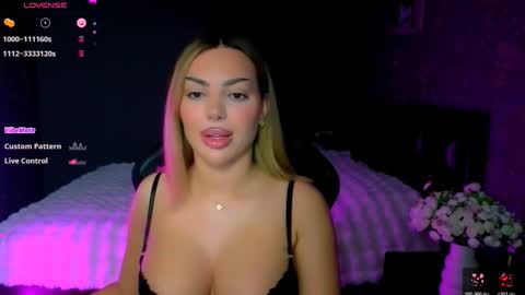  Ayla Demir  online show from March 14, 2026, 10:04 pm