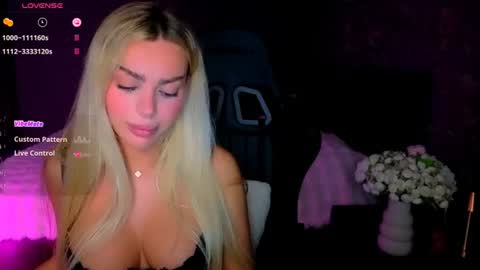 Snapshot of ayla_demir chatting on June 27, 2026, 8:14 pm Ayla Demir online show from June 27, 2026, 8:14 pm