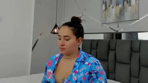 Ayla online show from March 9, 2025, 7:45 am