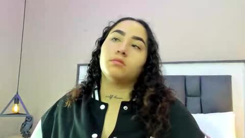 Ayla online show from September 17, 2025, 2:13 am