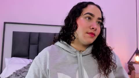 Ayla online show from October 18, 2025, 2:47 am