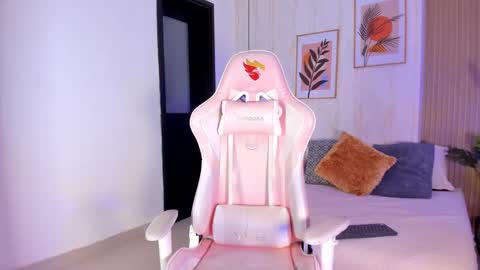 Ayleen online show from December 20, 2025, 12:56 pm