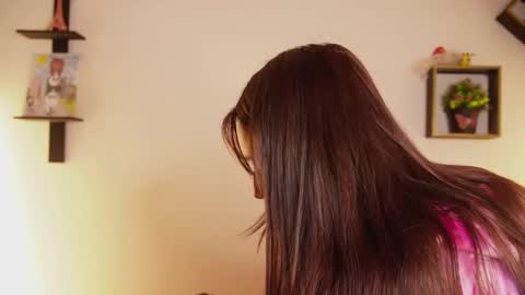 Snapshot of ayleenevans chatting on December 19, 2025, 1:34 am SOPHY ROGERS online show from December 19, 2025, 1:34 am