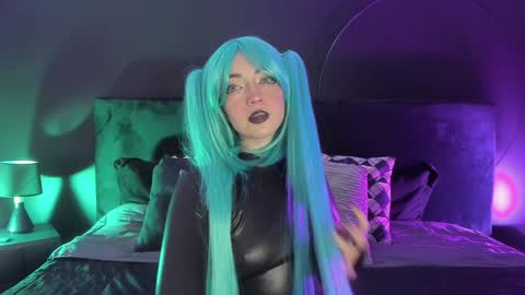 Aylen online show from January 25, 2025, 7:39 pm