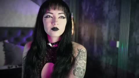 Snapshot of aylen_darkmoor chatting on June 16, 2026, 7:05 pm Aylen online show from June 16, 2026, 7:05 pm