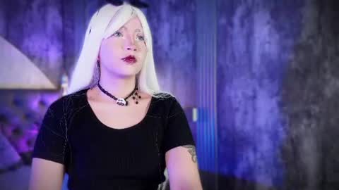 Snapshot of aylen_darkmoor chatting on July 18, 2026, 6:23 pm Aylen online show from July 18, 2026, 6:23 pm