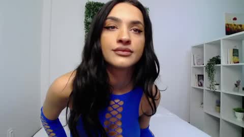 Aylin Ross online show from January 15, 2025, 7:05 am