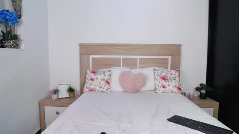 Aylin Ross online show from October 17, 2025, 6:21 pm