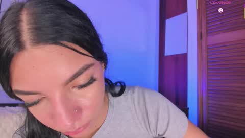 Aylin  online show from December 17, 2025, 5:02 am