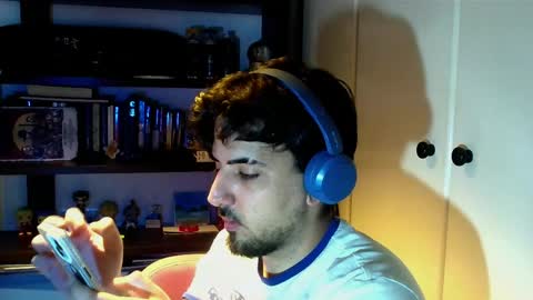 ApoloArt online show from April 11, 2026, 6:34 pm