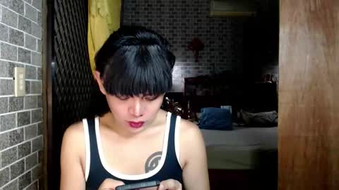 aymkyline online show from January 6, 2026, 12:42 pm