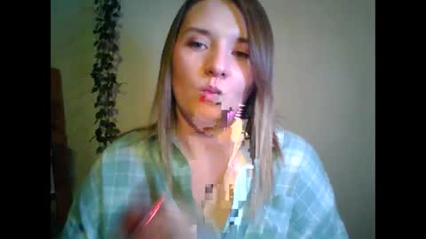ayrix online show from October 13, 2025, 6:08 pm
