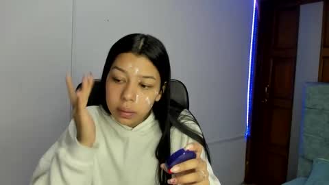 aysha_winxx online show from November 22, 2025, 3:16 am