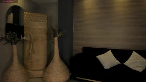 Ayshel online show from December 17, 2025, 4:18 am