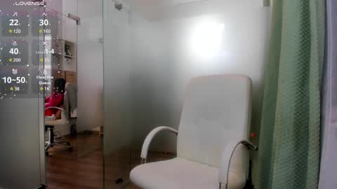 Ayumi online show from February 8, 2025, 8:42 am