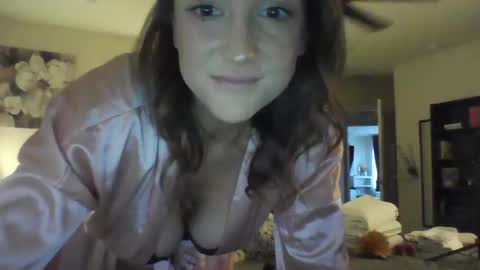 Snapshot of ayybaebayy chatting on November 15, 2025, 9:11 pm ayybaebayy online show from November 15, 2025, 9:11 pm