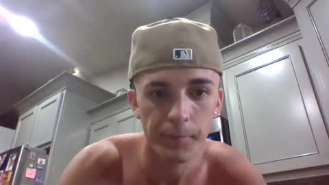 az2312752908 online show from April 2, 2026, 9:01 pm