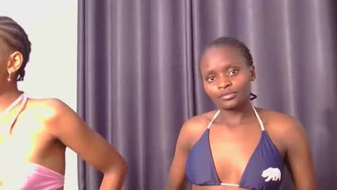 Azalea online show from October 13, 2025, 5:46 pm