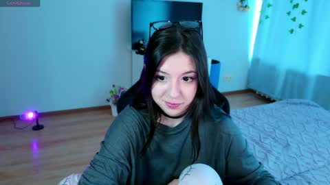 Azaliya online show from March 18, 2026, 8:50 am