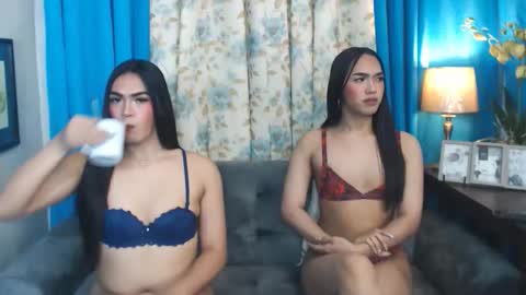 Snapshot of azelkimbrutas chatting on March 19, 2026, 1:37 pm azelkimbrutas online show from March 19, 2026, 1:37 pm