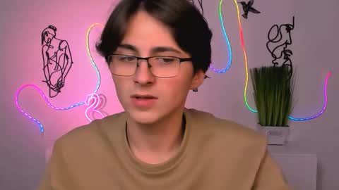 azen_rush online show from December 20, 2025, 7:04 am