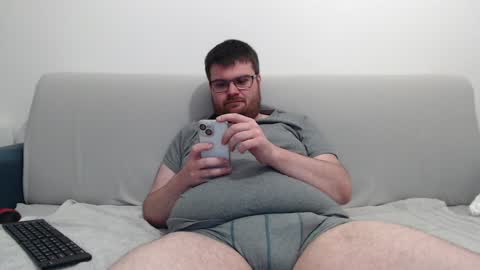 Snapshot of azer912 chatting on December 8, 2024, 5:33 pm Azer online show from December 8, 2024, 5:33 pm