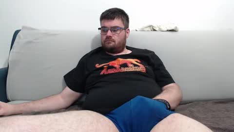 Snapshot of azer912 chatting on November 2, 2025, 2:41 pm Azer online show from November 2, 2025, 2:41 pm