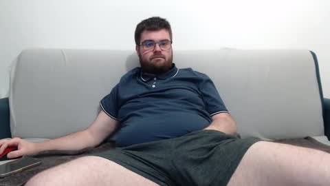 Snapshot of azer912 chatting on November 17, 2025, 10:15 pm Azer online show from November 17, 2025, 10:15 pm