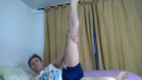 Snapshot of aziel_xxx chatting on March 6, 2025, 2:09 am AZIEL online show from March 6, 2025, 2:09 am