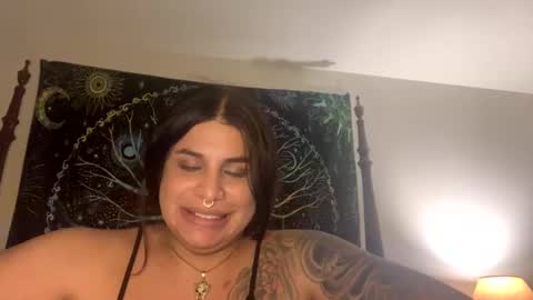 Snapshot of azrielgrey chatting on February 20, 2025, 10:37 pm Nasty Girl online show from February 20, 2025, 10:37 pm