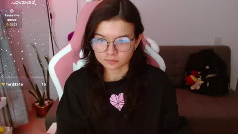 Azu  online show from March 14, 2026, 2:28 am