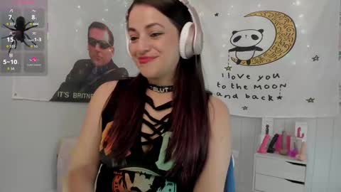 Azucena R online show from September 26, 2025, 3:16 pm