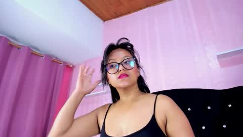 azul_moon online show from November 12, 2025, 4:57 am
