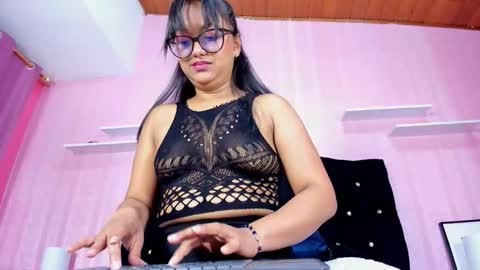 azul_moon online show from November 21, 2025, 5:06 am