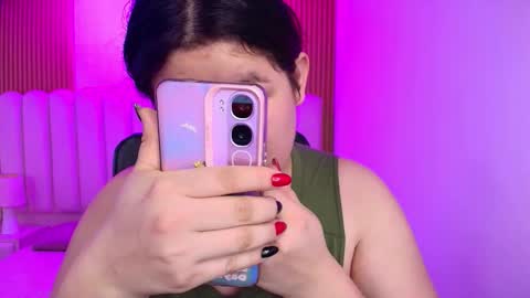 Snapshot of azul_veraa chatting on February 2, 2026, 12:15 pm Azul online show from February 2, 2026, 12:15 pm